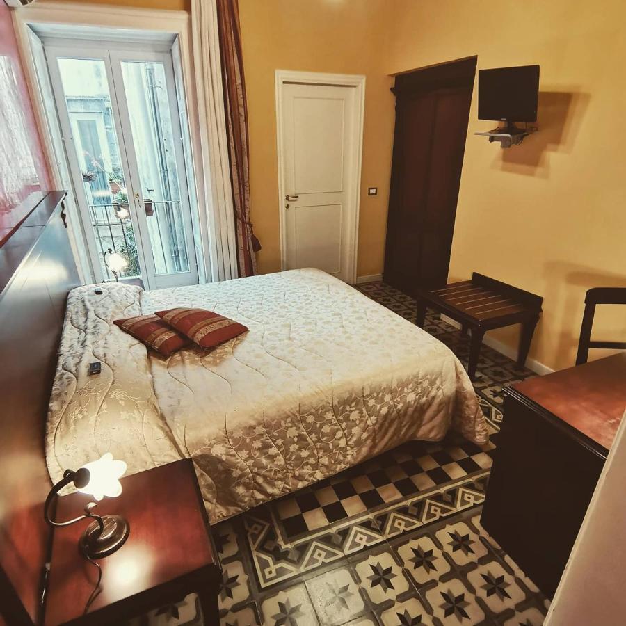 Palazzo Il Cavaliere B&B De Charme Μόντικα Εξωτερικό φωτογραφία