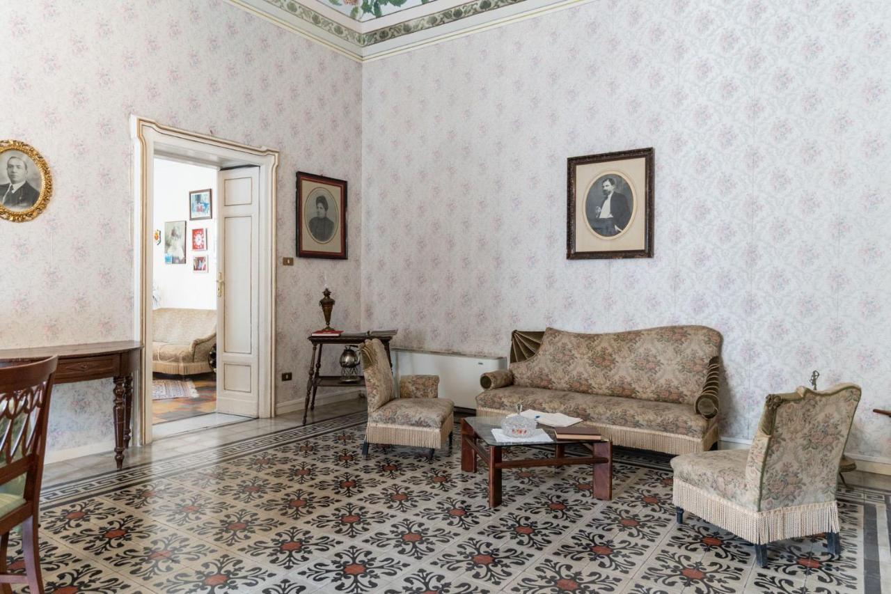 Palazzo Il Cavaliere B&B De Charme Μόντικα Εξωτερικό φωτογραφία