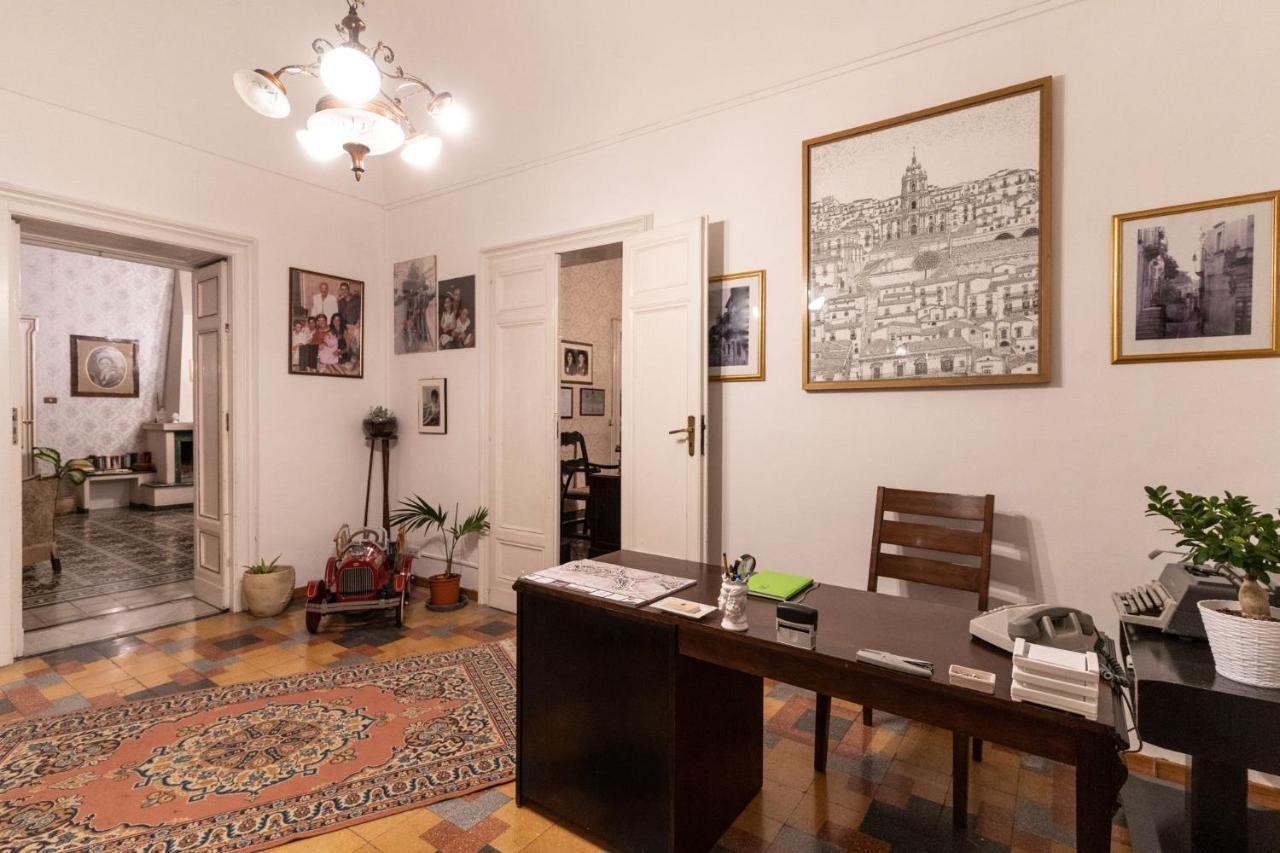 Palazzo Il Cavaliere B&B De Charme Μόντικα Εξωτερικό φωτογραφία