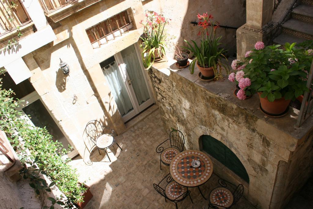 Palazzo Il Cavaliere B&B De Charme Μόντικα Εξωτερικό φωτογραφία