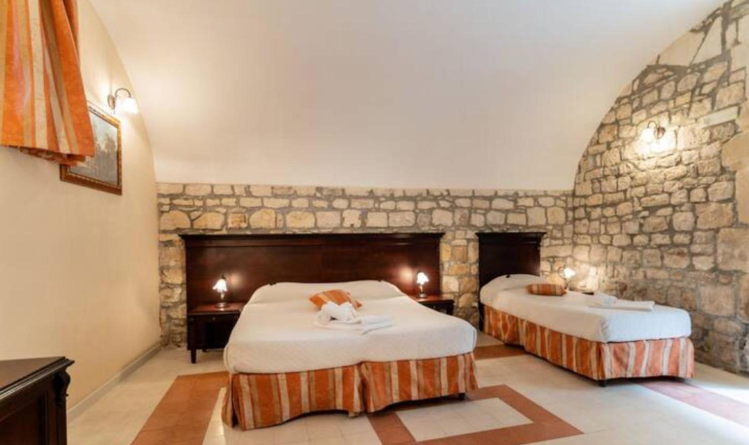 Palazzo Il Cavaliere B&B De Charme Μόντικα Εξωτερικό φωτογραφία