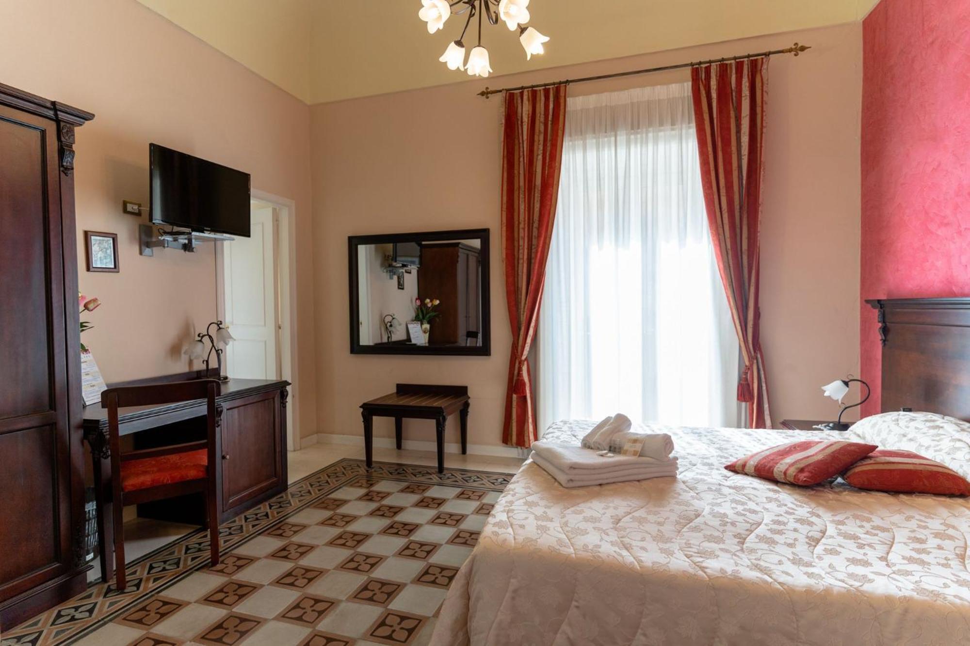 Palazzo Il Cavaliere B&B De Charme Μόντικα Δωμάτιο φωτογραφία