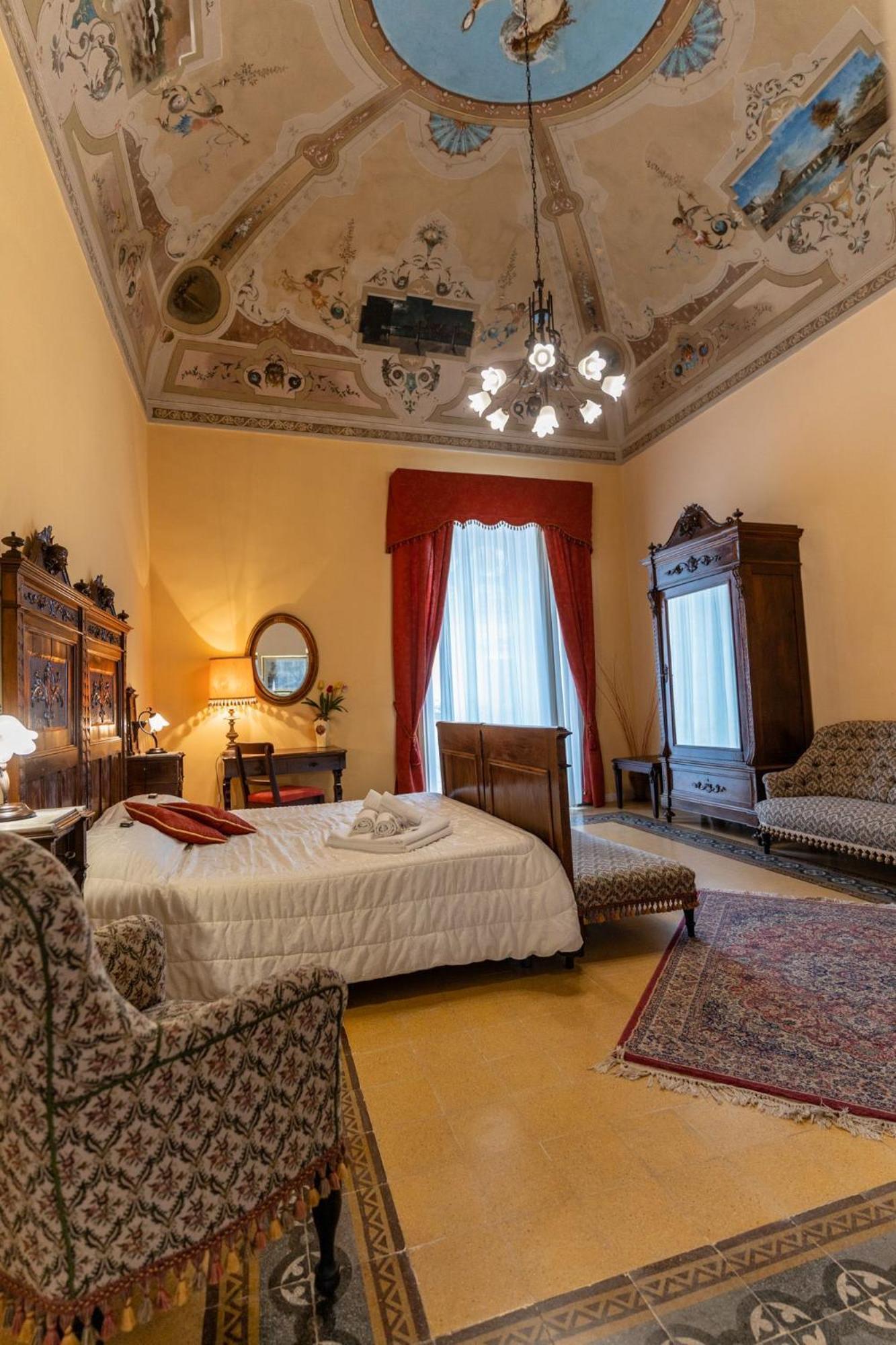 Palazzo Il Cavaliere B&B De Charme Μόντικα Δωμάτιο φωτογραφία